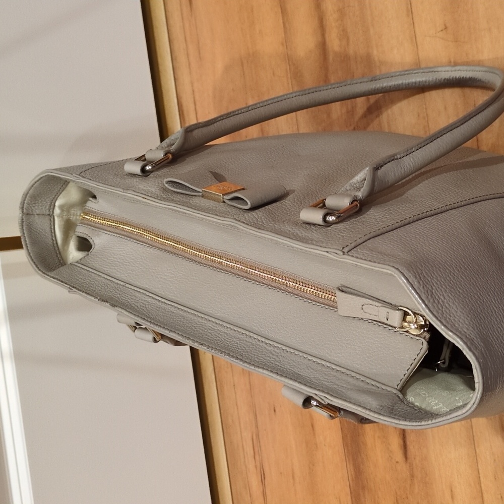 Kate Spade PROJECT Renny Drive Francis in clocktower Taupe Bag STORYBOOK Lining - Picture 6 of 15